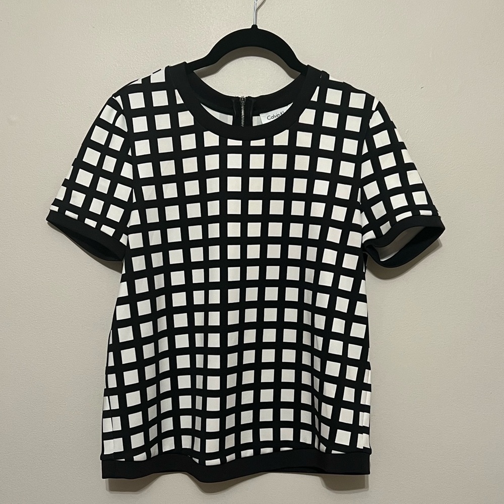 Calvin Klein Women’s Black and White Checkered Work Top Size Small